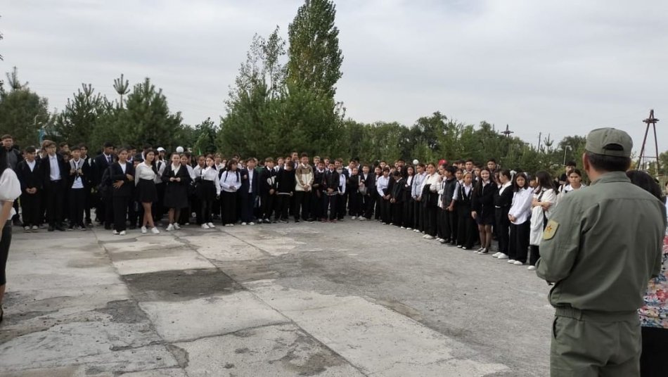 Үшарал №1 орта мектебінің оқушыларына жаңа оқу жылының басында мектептің ішкі тәртіп ережесін түсіндіру жұмысы жүргізілді